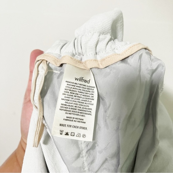 Wilfred Blue Paperbag Waist Shorts Size 6 - Picture 4 of 6